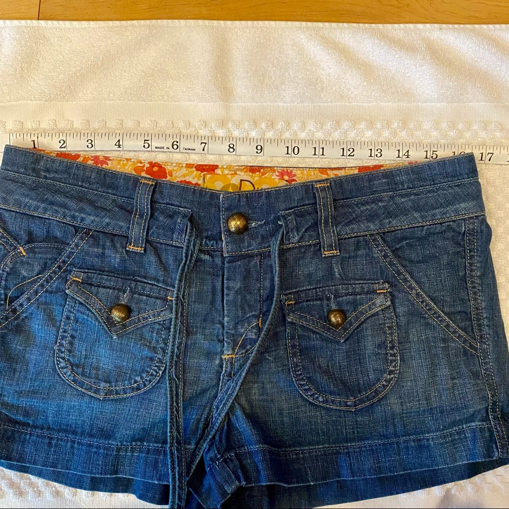 Do It In Dittos...Shorts! - Picture 5 of 11